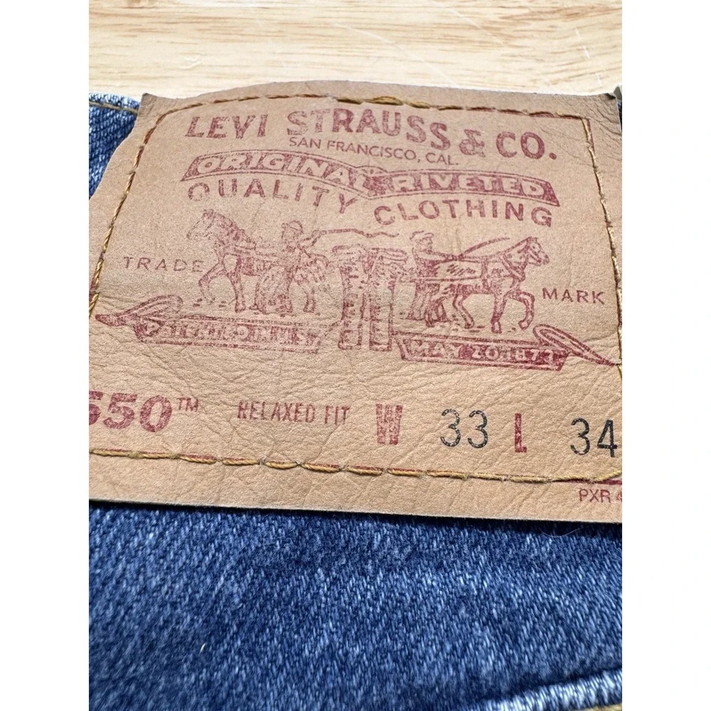 Levis jeans description
